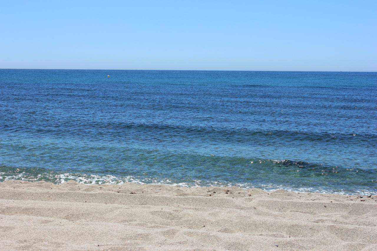 Mansion Alhamar - 2 Bedroom, Frontline Beach, Mountain Views, Full Size Pool, Tennis Courts, Close To Shops, On-Site Bar & Chiringuito Sitio de Calahonda Zewnętrze zdjęcie