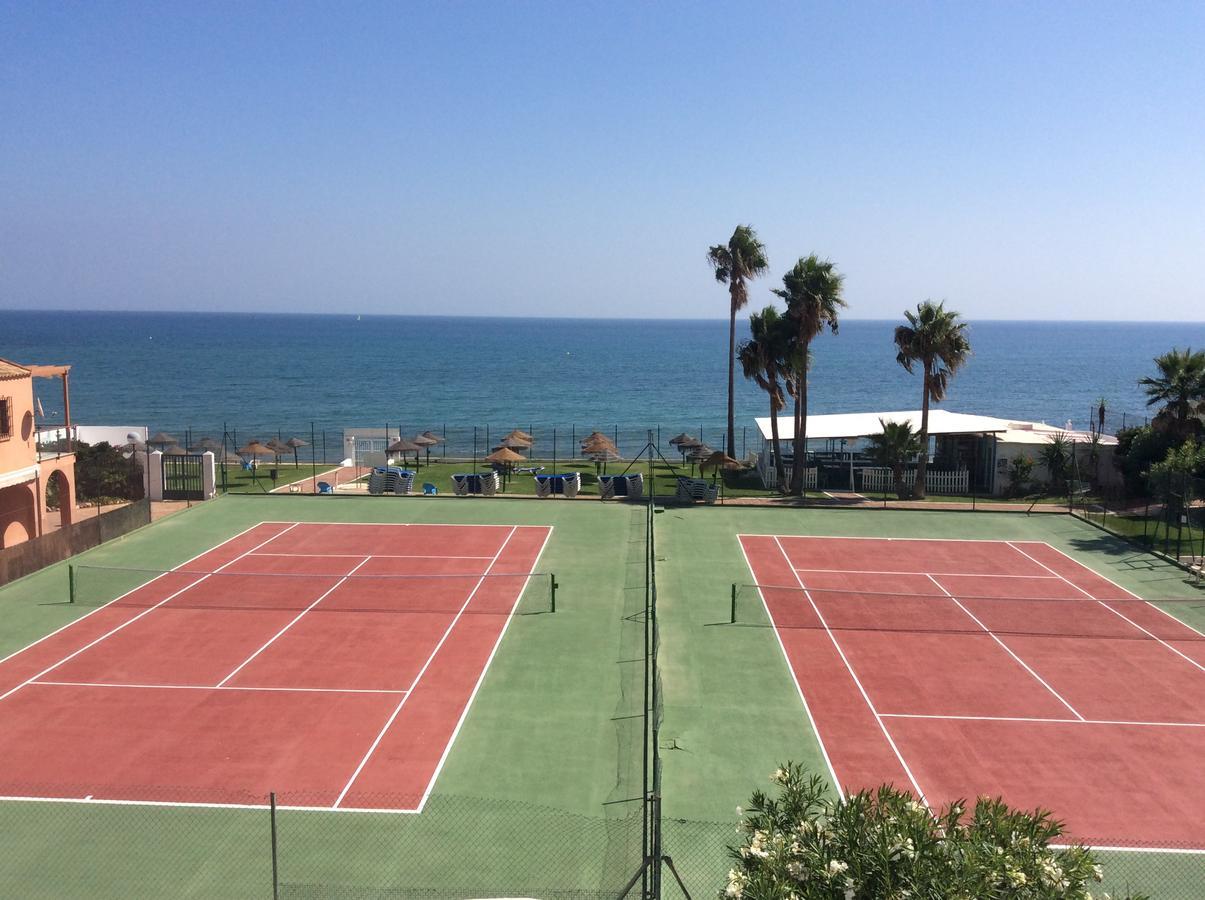 Mansion Alhamar - 2 Bedroom, Frontline Beach, Mountain Views, Full Size Pool, Tennis Courts, Close To Shops, On-Site Bar & Chiringuito Sitio de Calahonda Zewnętrze zdjęcie