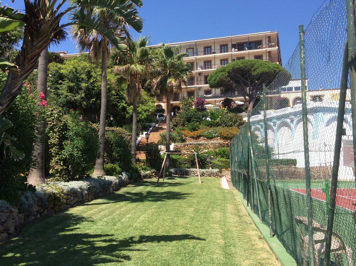 Mansion Alhamar - 2 Bedroom, Frontline Beach, Mountain Views, Full Size Pool, Tennis Courts, Close To Shops, On-Site Bar & Chiringuito Sitio de Calahonda Zewnętrze zdjęcie
