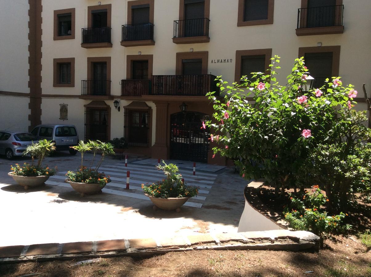Mansion Alhamar - 2 Bedroom, Frontline Beach, Mountain Views, Full Size Pool, Tennis Courts, Close To Shops, On-Site Bar & Chiringuito Sitio de Calahonda Zewnętrze zdjęcie
