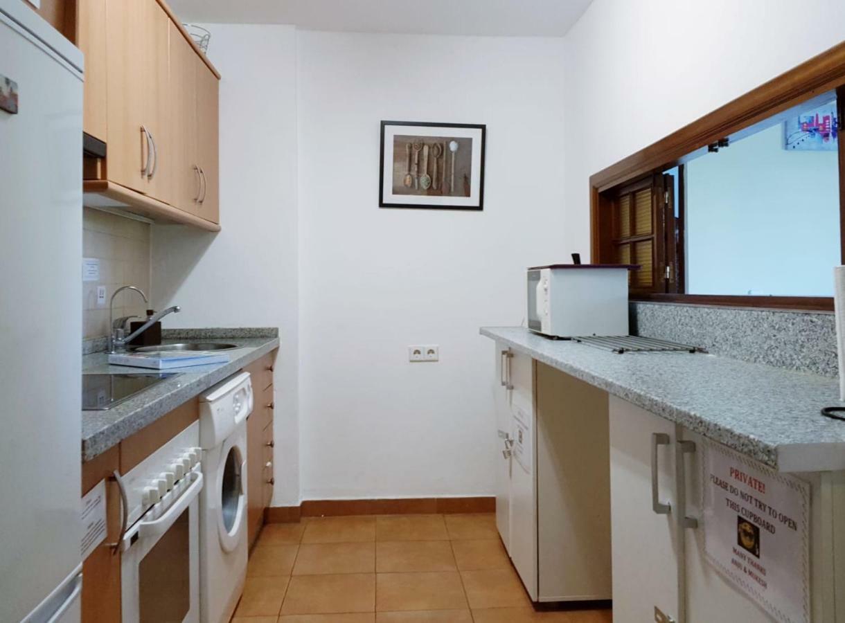 Mansion Alhamar - 2 Bedroom, Frontline Beach, Mountain Views, Full Size Pool, Tennis Courts, Close To Shops, On-Site Bar & Chiringuito Sitio de Calahonda Zewnętrze zdjęcie